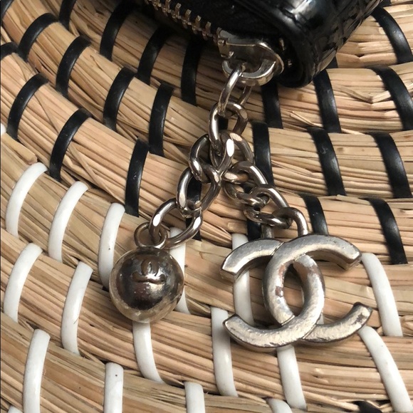 Authentic Chanel wallet - Picture 3 of 6